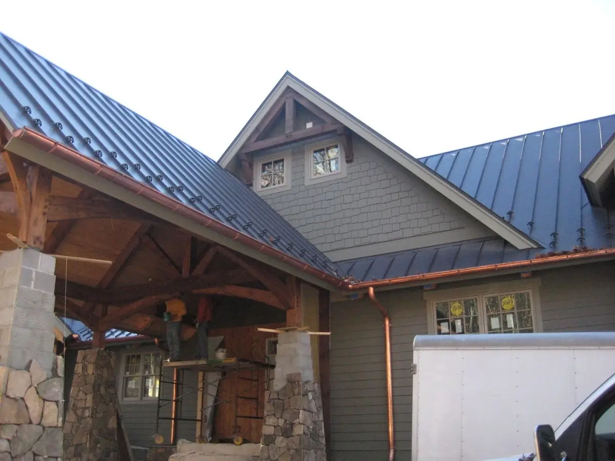 Craftsman Roofing team delivering quality roofing work in Belford Manor